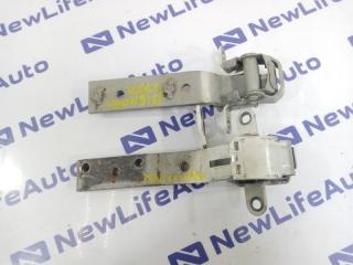 Петля 5-двери левая Isuzu Bighorn