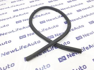Уплотнительная резинка передняя правая Audi A7 2011