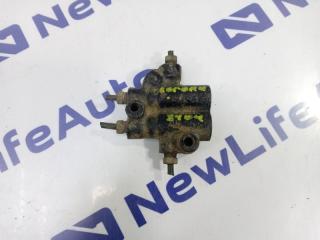 Распределитель тормозной Toyota Corolla Б/У Распределитель тормозной Toyota Corolla