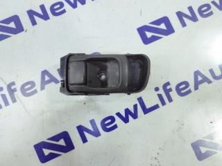 Фото запчасти ручка двери внутренняя передняя правая Nissan Terrano Б/У запчасть Запчасть ручка двери внутренняя передняя правая Nissan Terrano