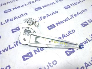 Стеклоподъемник задний правый Toyota Aqua Б/У Стеклоподъемник задний правый Toyota Aqua