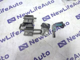 Запчасть петля дверная передняя правая Porsche Cayenne 2003