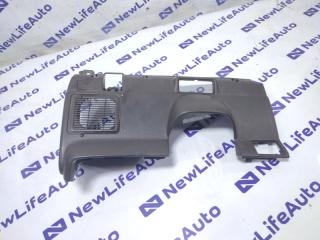 Консоль под рулевой колонкой Toyota Mark II 1991