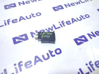 Кнопка обогрева заднего стекла Toyota Corona 1989