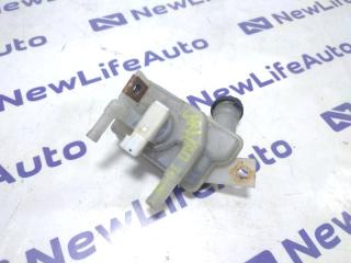 Бачок для тормозной жидкости Nissan Caravan