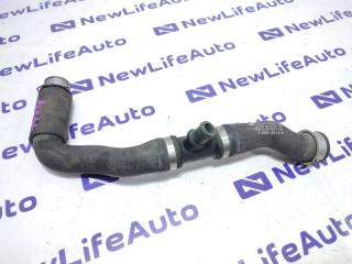 Патрубок системы охлаждения Mercedes-Benz C-Class