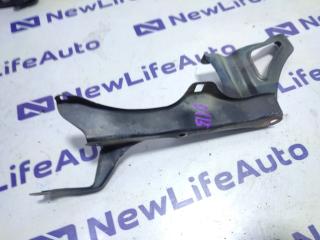 Планка телевизора Toyota Land Cruiser Prado 1993