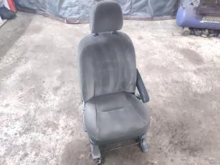 Сидение переднее правое Toyota Voxy Б/У Сидение переднее правое Toyota Voxy