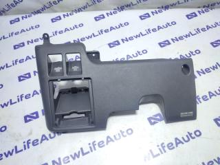Консоль под рулевой колонкой Toyota Voxy