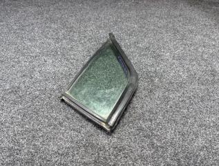 Форточка двери передняя правая Nissan Elgrand