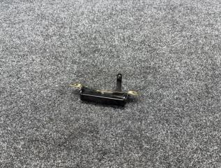 Ручка двери багажника Toyota Harrier