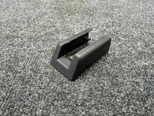 Заглушка крепления сиденья Nissan Tiida Latio 2010