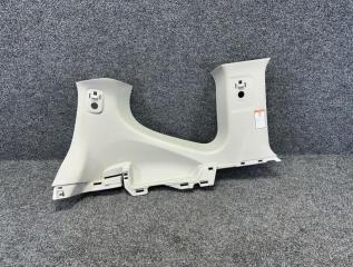 Запчасть обшивка багажника задняя левая Toyota Sienta