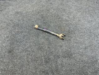 Запчасть рычаг нижний задний правый Nissan Cedric