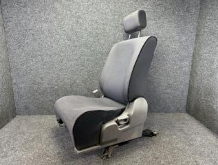 Сидение переднее левое Nissan Cube 2003 Б/У Сидение переднее левое Nissan Cube 2003