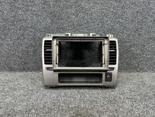 Рамка магнитофона Nissan Tiida Latio 2008 Б/У Рамка магнитофона Nissan Tiida Latio 2008