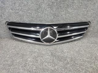 Решетка радиатора Mercedes-Benz C-Class