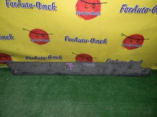 Запчасть защита антигравийная правая Mercedes-Benz E-Class