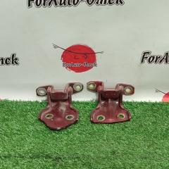 Фото запчасти петли на дверь задние правые MITSUBISHI LIBERO контрактная запчасть Запчасть петли на дверь задние правые MITSUBISHI LIBERO