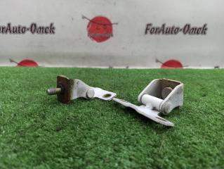 Запчасть петли 5-й двери MITSUBISHI MIRAGE DINGO 1999