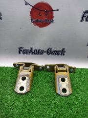 Запчасть петли 5-й двери MITSUBISHI TOPPO BJ 1999