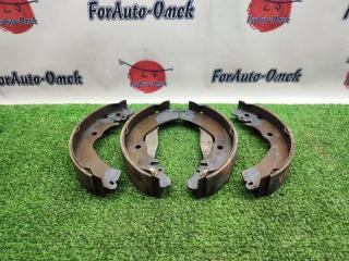 Колодки тормозные задние MITSUBISHI ETERNA 1996