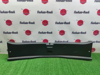 Запчасть накладка замка багажника MAZDA AXELA 2004