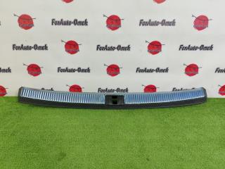 Фото запчасти накладка замка багажника AUDI A4 контрактная запчасть Запчасть накладка замка багажника AUDI A4