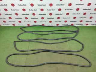 Запчасть уплотнительная резинка LEXUS GS450H 2007