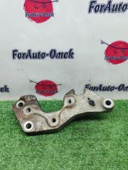 Фото запчасти кронштейн VOLVO V70 контрактная запчасть Запчасть кронштейн VOLVO V70