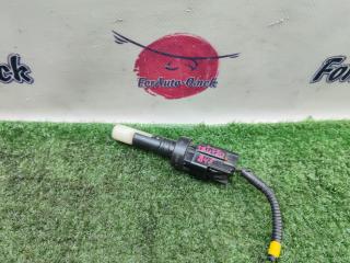 Фото запчасти датчик уровня бачка омывателя VOLVO S40 2006 контрактная запчасть Запчасть датчик уровня бачка омывателя VOLVO S40 2006