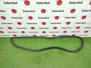 Запчасть уплотнительная резинка задняя левая Jeep Patriot 2011