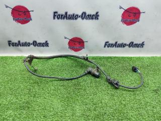 Датчик abs передний правый TOYOTA SIENTA 2009