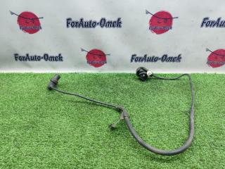 Датчик abs передний левый TOYOTA SIENTA 2009