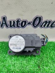 Запчасть сервопривод заслонок печки MINI COOPER 2009