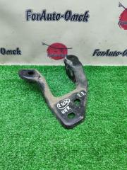 Фото запчасти кронштейн рычага задний правый CHEVROLET HHR 2007 контрактная запчасть Запчасть кронштейн рычага задний правый CHEVROLET HHR 2007