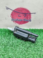 Запчасть клапан вакуумный HUMMER H3 2006