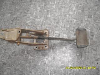 Педаль тормоза Toyota Land Cruiser 1992