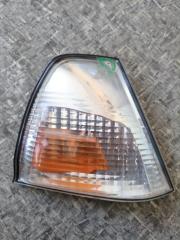 Габарит передний правый Toyota Grand Hiace 2001