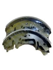 Запчасть колодки тормозные барабанные задние Chrysler Voyager 2001