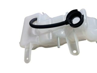 Запчасть бачок расширительный Chrysler 300c 2006