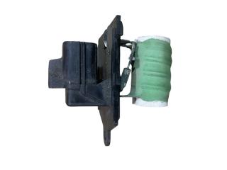 Реле включения вентилятора Dodge Caravan 2010