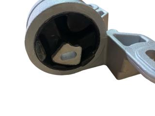 Опора ДВС передняя Chrysler Voyager 2001