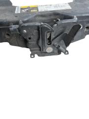 Фото запчасти замок капота Jeep Grand Cherokee контрактная запчасть Запчасть замок капота Jeep Grand Cherokee