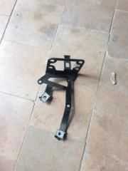 Запчасть кронштейн Porsche Cayenne 2002-2010 955 M02.2Y 7L0121079 контрактная Кронштейн Porsche Cayenne 2002-2010 955 M02.2Y 7L0121079 контрактная