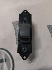 Фото запчасти кнопка стеклоподъемника задняя правая Mitsubishi Colt 2008-2012 контрактная запчасть Запчасть кнопка стеклоподъемника задняя правая Mitsubishi Colt 2008-2012