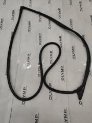 Запчасть уплотнительная резинка двери передняя левая MAZDA AXELA 2009-2013