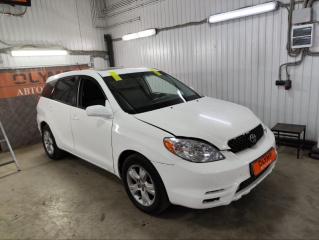 Стекло лобовое переднее Voltz 2002-2008 ZZE136 1ZZ-FE