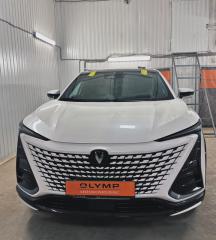 Стекло лобовое переднее Uni-T 2020-2025 S202 JL473ZQ5