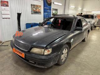 Запчасть стекло лобовое переднее Nissan Cefiro 1994-2000